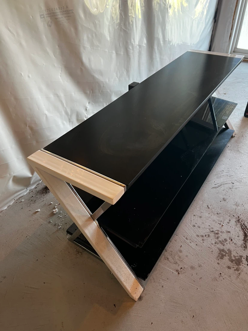 Black Tv stand