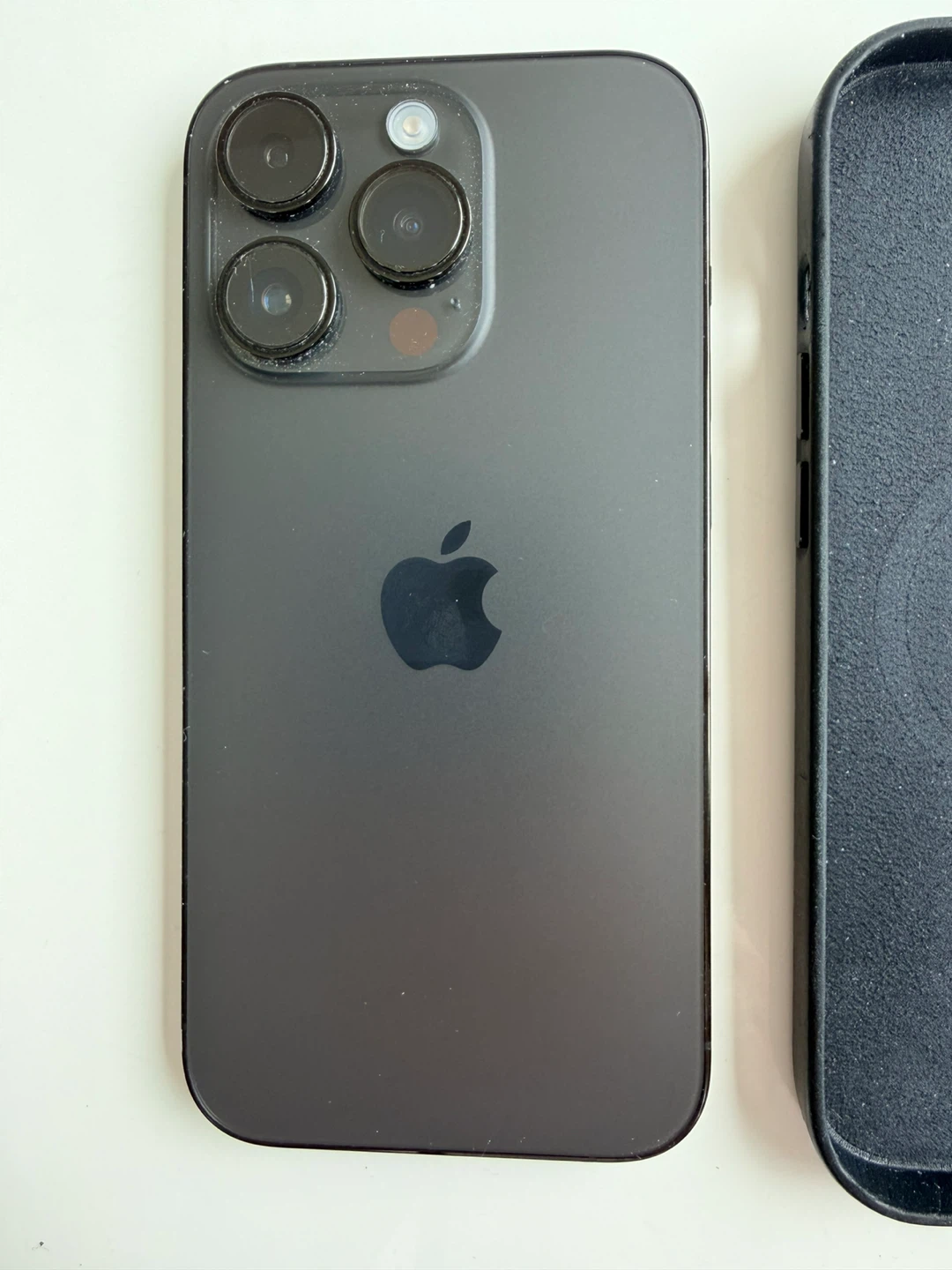 iPhone 13 Pro - photo 2
