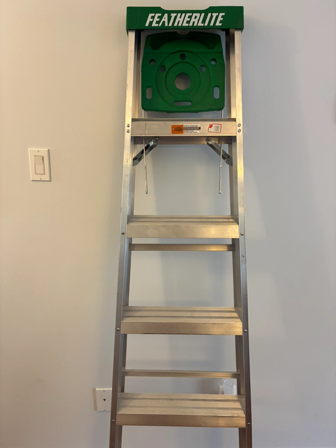 6 ft folding ladder