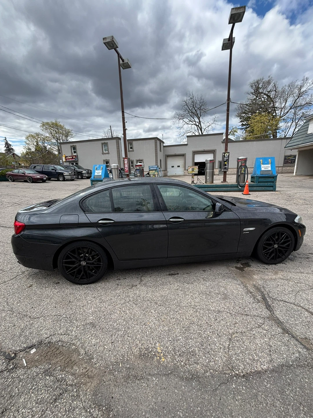 2012 BMW 550i XDrive - photo 2