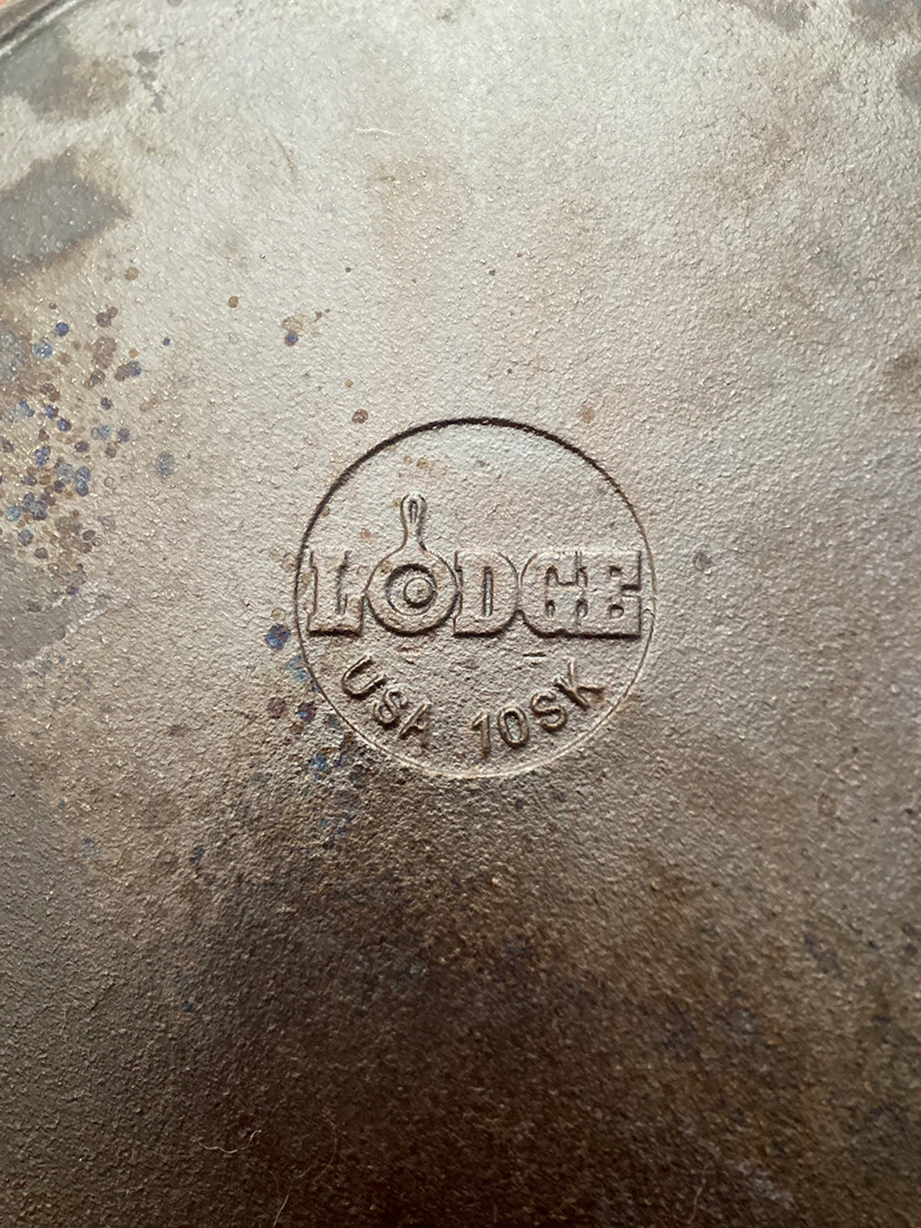 Lodge 10.5 inch Cast Iron Skillet - photo 2