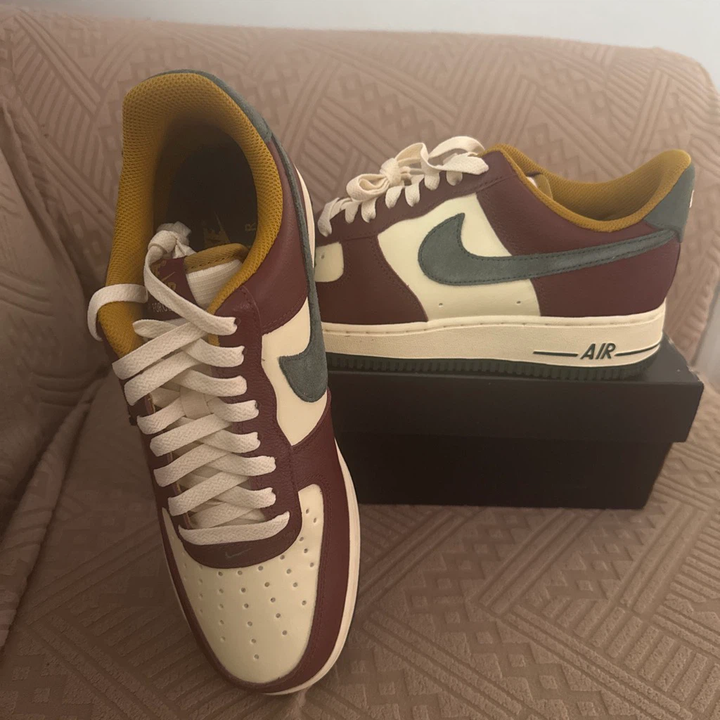 Nike Air Force 1 '07 LV8 Burgundy Cream Size 8