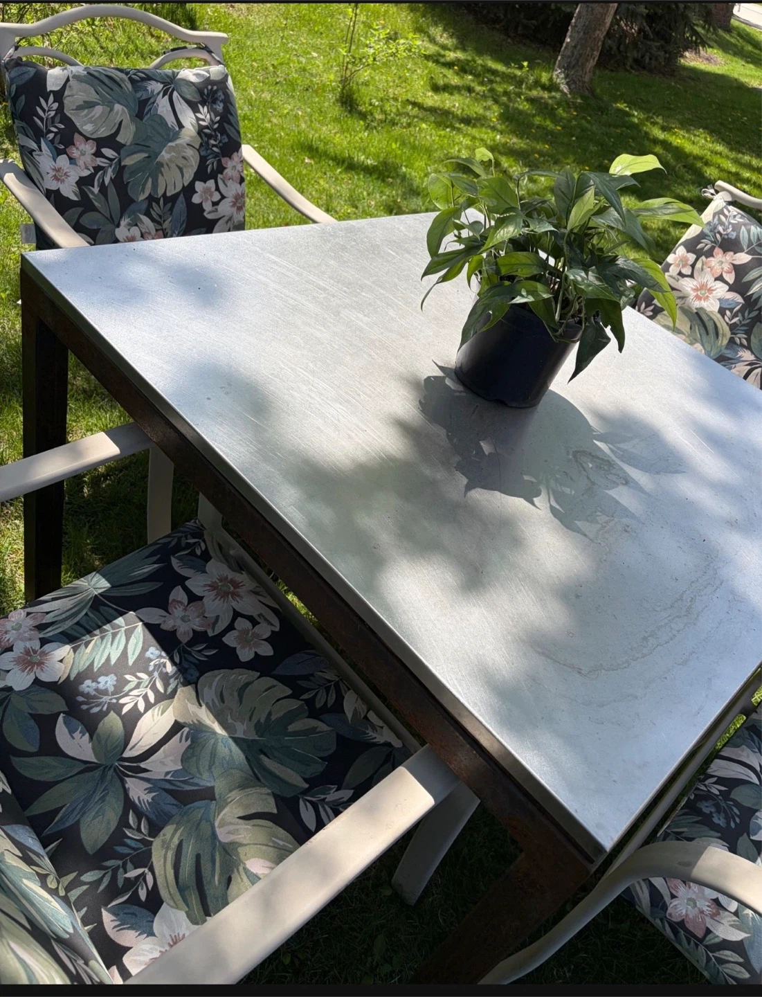 Outdoor Dining Set - Table and 4 Chairs - photo 2