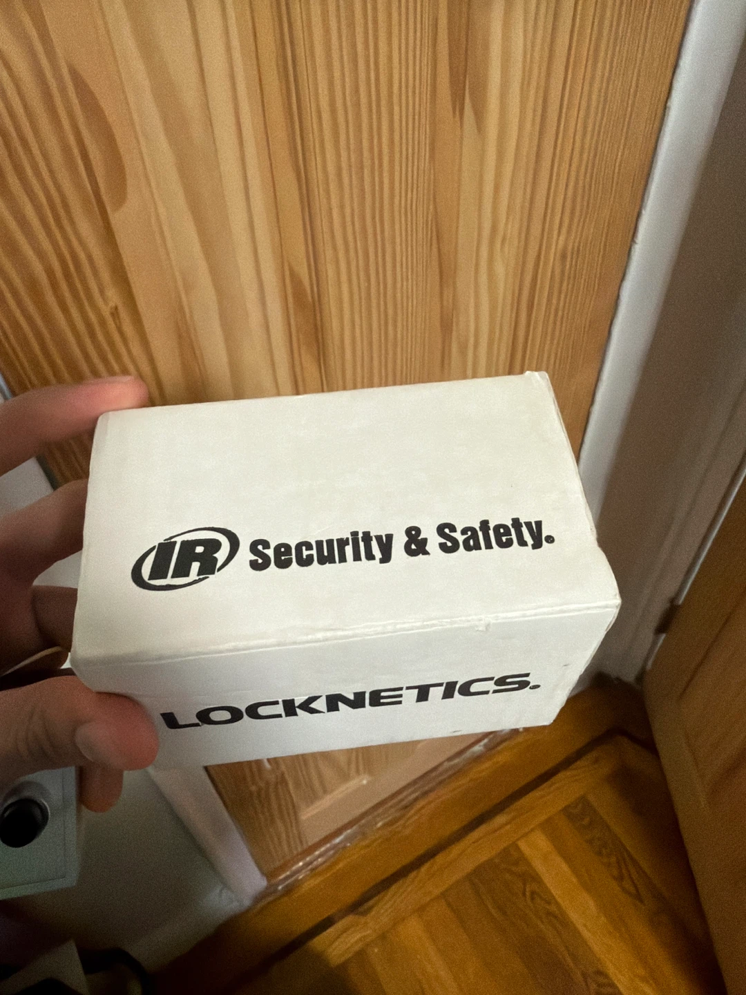 Locknetics SPDT MOM. PUSH BUTTON 660-PB - photo 3