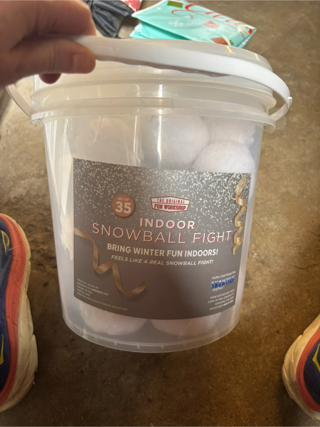 The Original Fun Workshop Indoor Snowball Fight Set (35 balls)