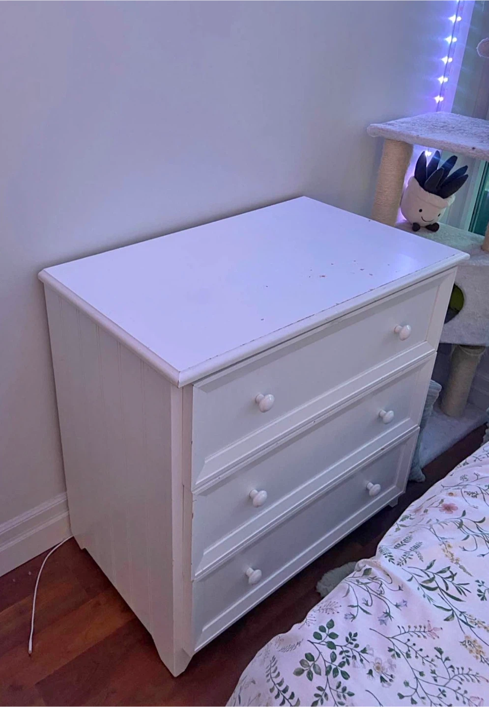 White 3-Drawer Dresser