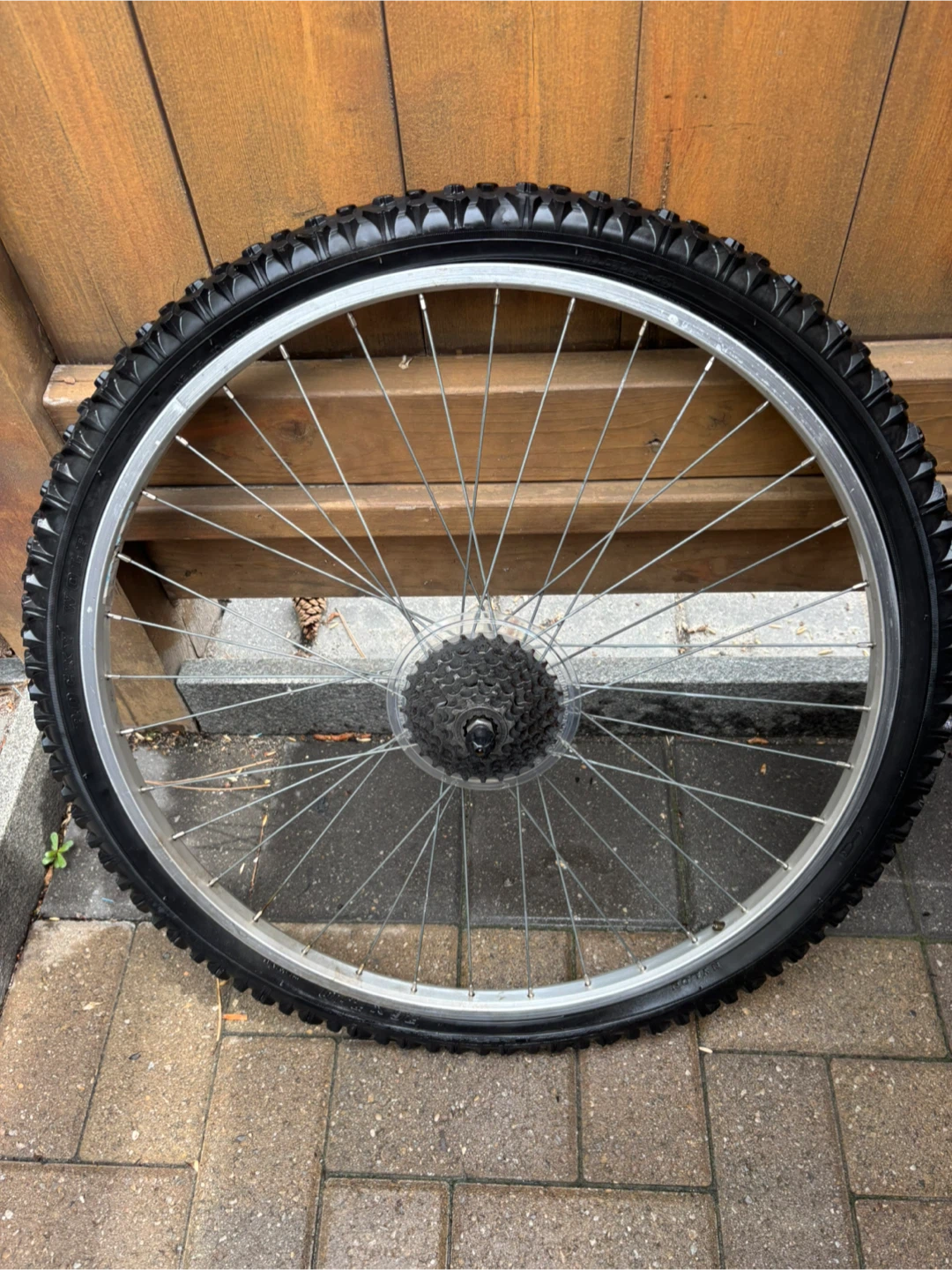 26 inch Mountain Bike Wheel with Cassette - photo 4