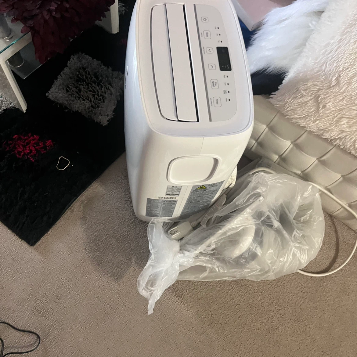 LG 3-in-1 Portable Air Conditioner & Dehumidifier LP0721WSR - photo 2