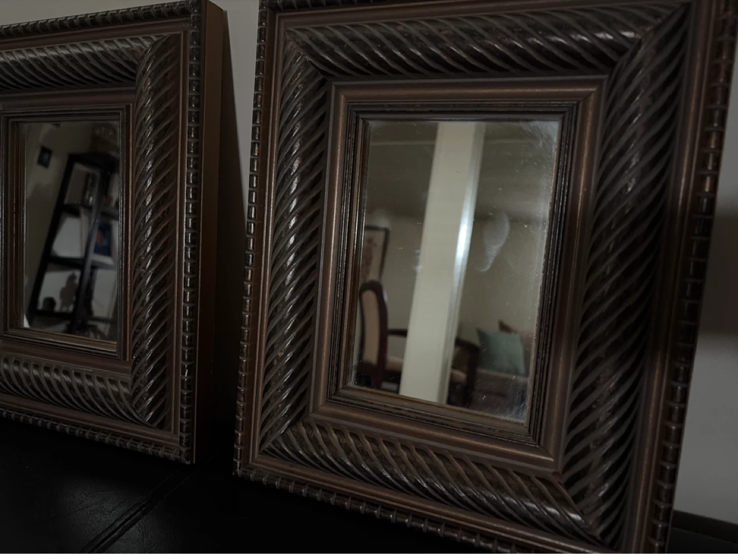Set of 2 Decorative Wall Mirrors - photo 2