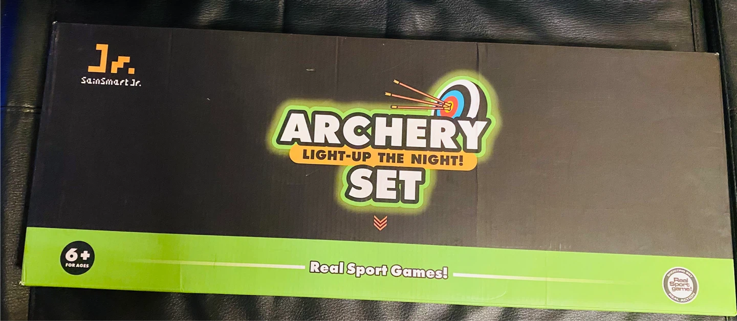 🏹 Light-Up Kids Archery Set – Bow, Arrows, Target & Quiver