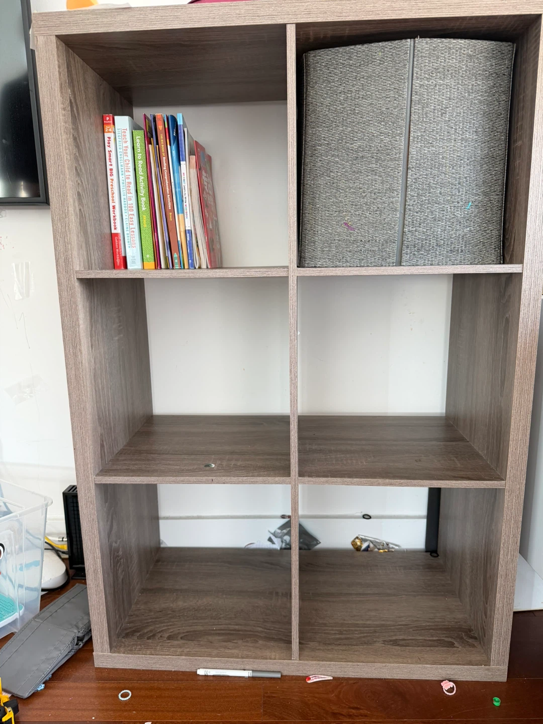 6-Cube Storage Shelf