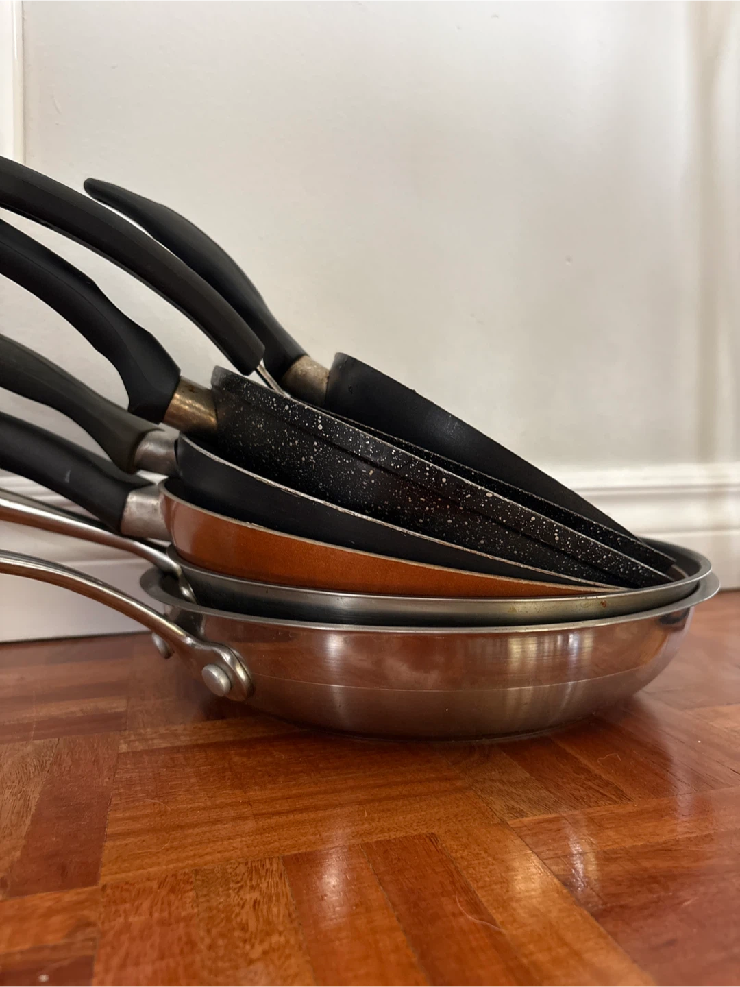 Set of Frying Pans