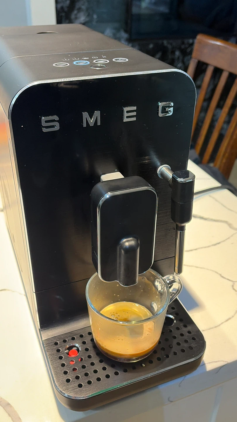SMEG BCC12 Fully Automatic Espresso Machine — Like New