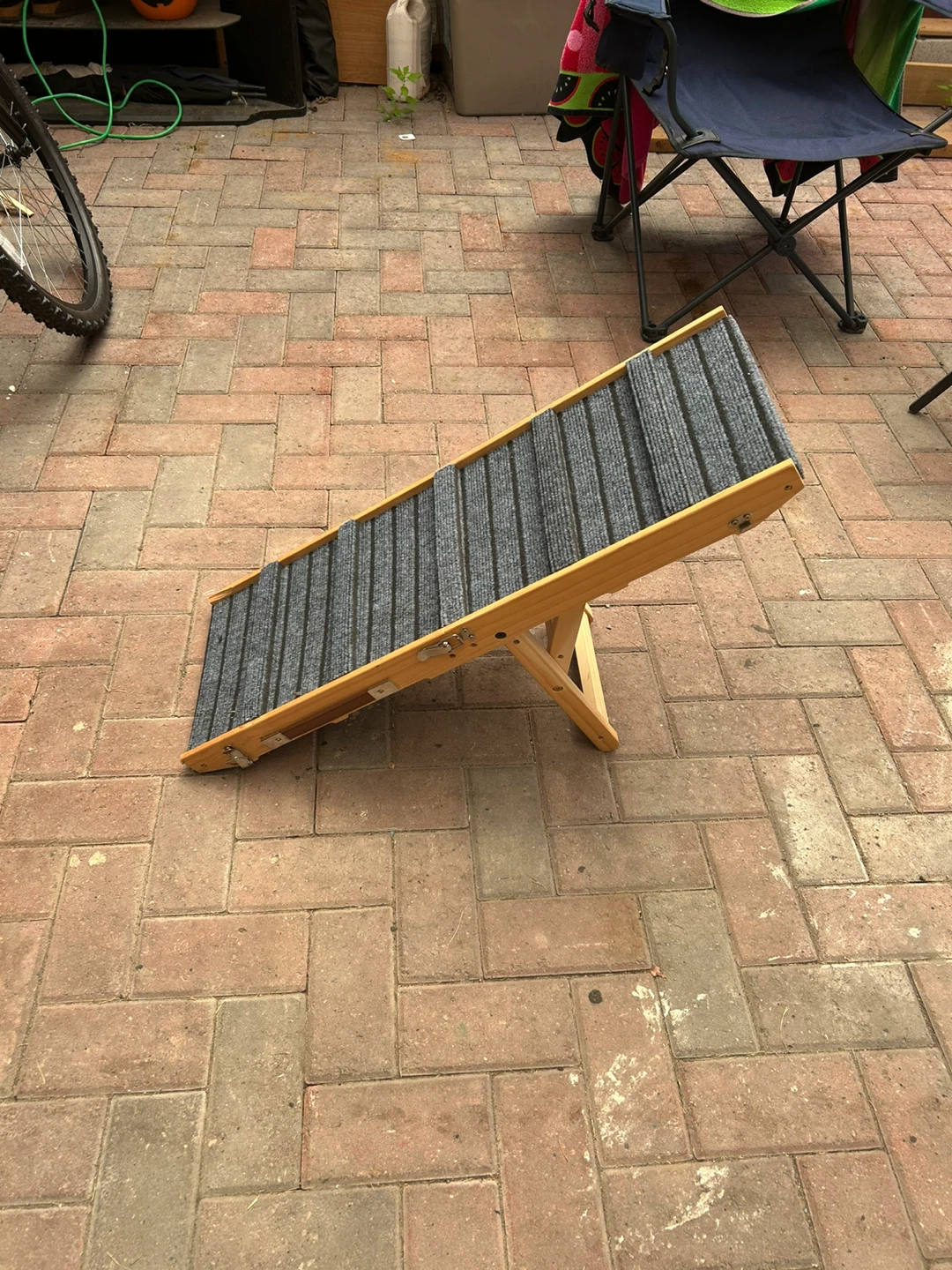Wooden Pet Ramp with Carpeted Surface - photo 2