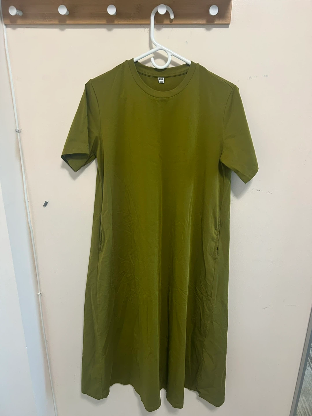 Uniqlo Olive Green T-Shirt Dress - photo 2