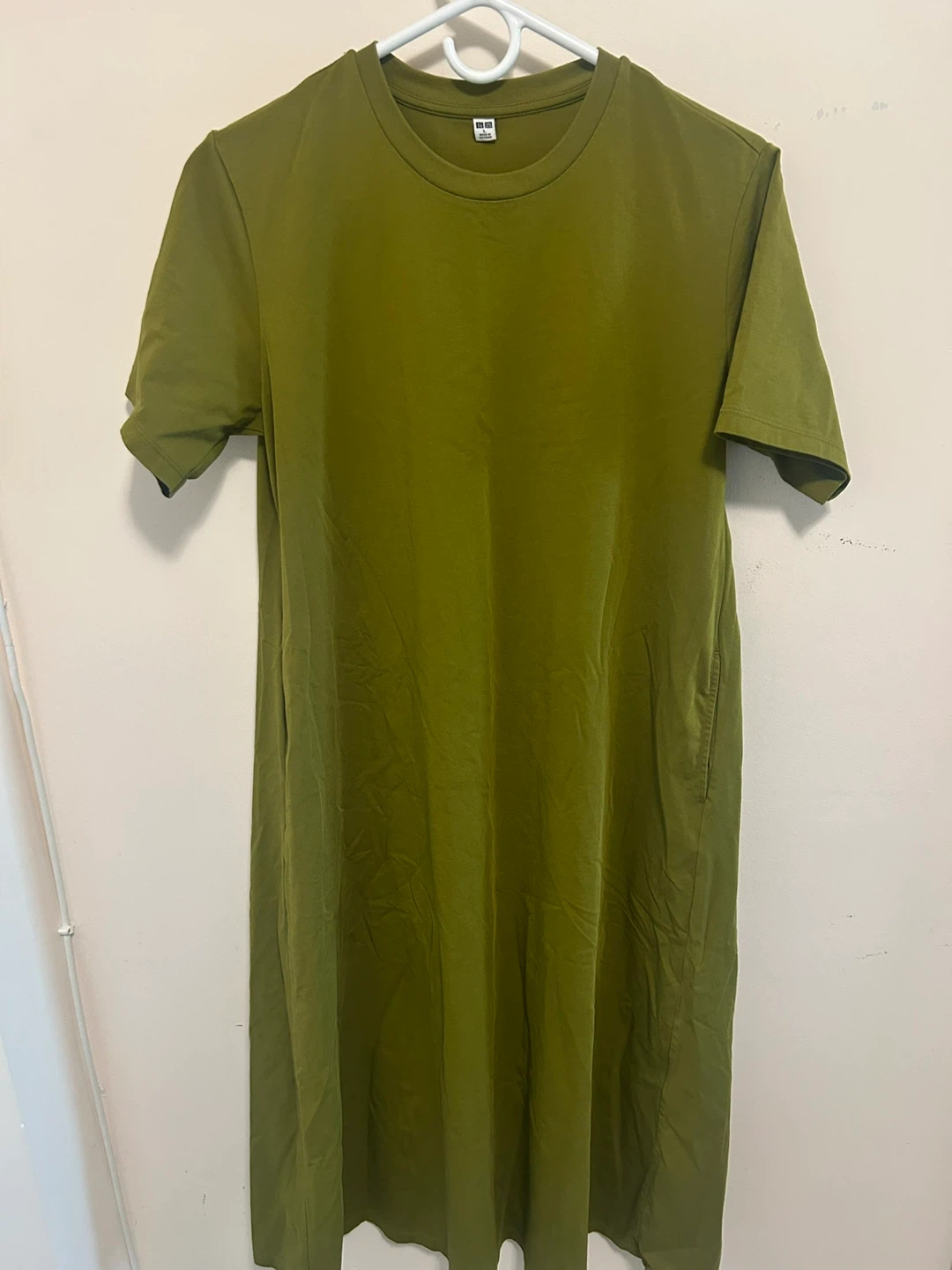 Uniqlo Olive Green T-Shirt Dress - photo 3