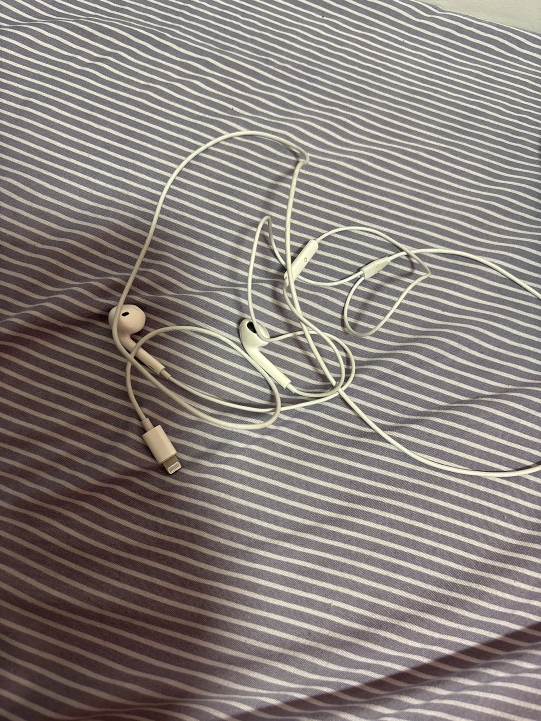 Apple EarPods with Lightning Connector