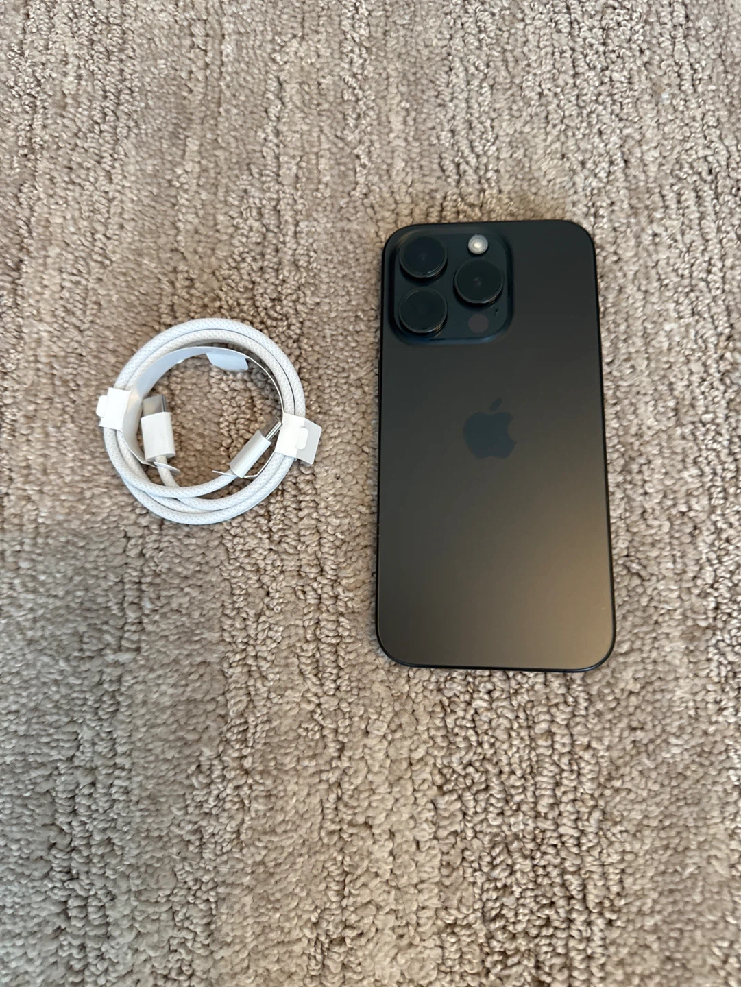 iPhone 15 pro 128gb - photo 2