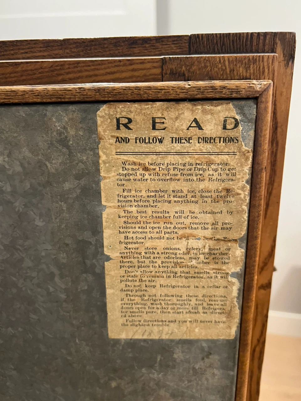Antique Ice Box Refrigerator - photo 4
