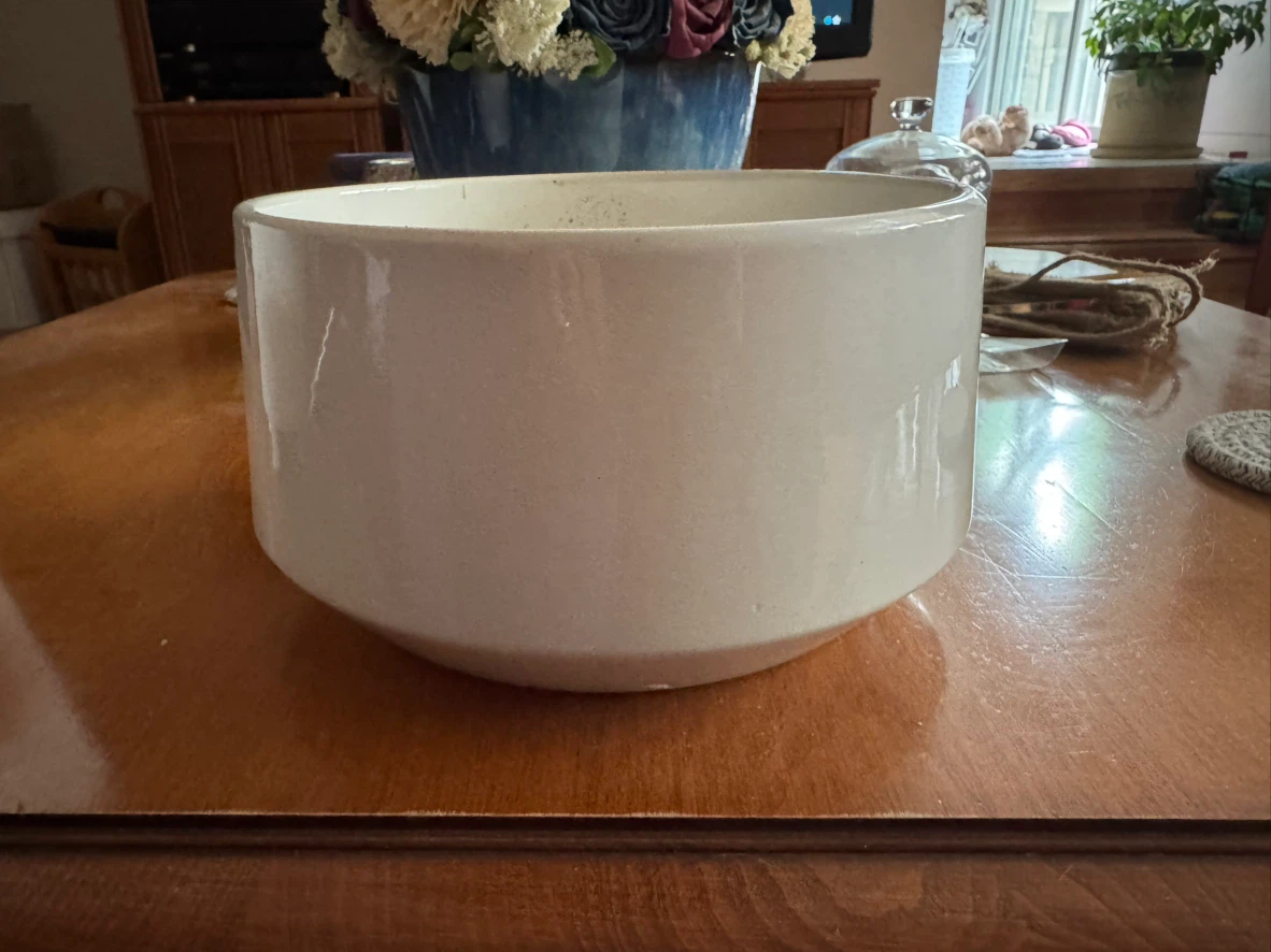 Set of 2 White Ceramic Planter Pots - photo 2