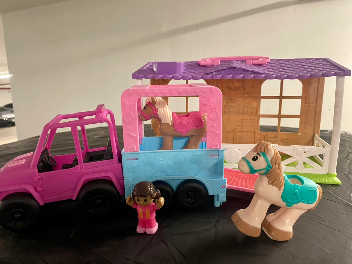 Fisher-Price Little People Horse Trailer Set - photo 2