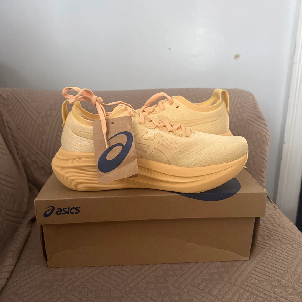 ASICS GEL-NIMBUS 27 LITE-SHOW Running Shoes