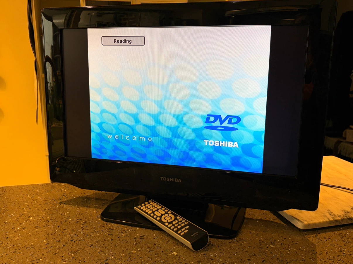 Toshiba 26” TV/DVD Combo