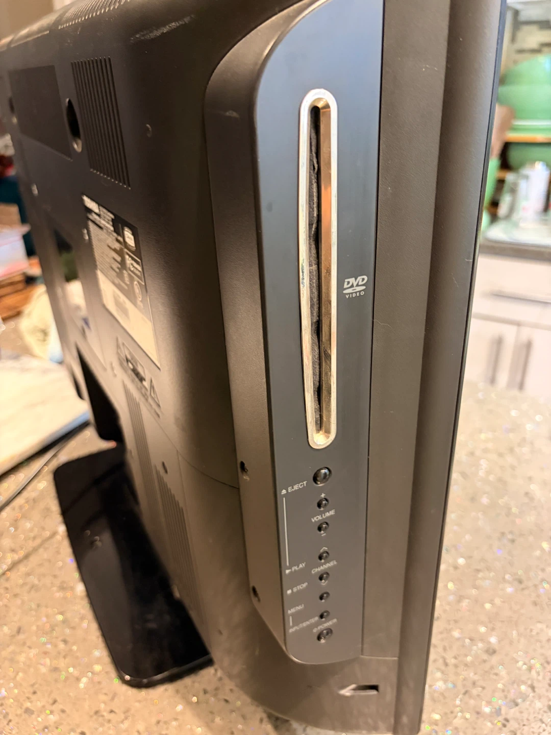 Toshiba 26” TV/DVD Combo - photo 3