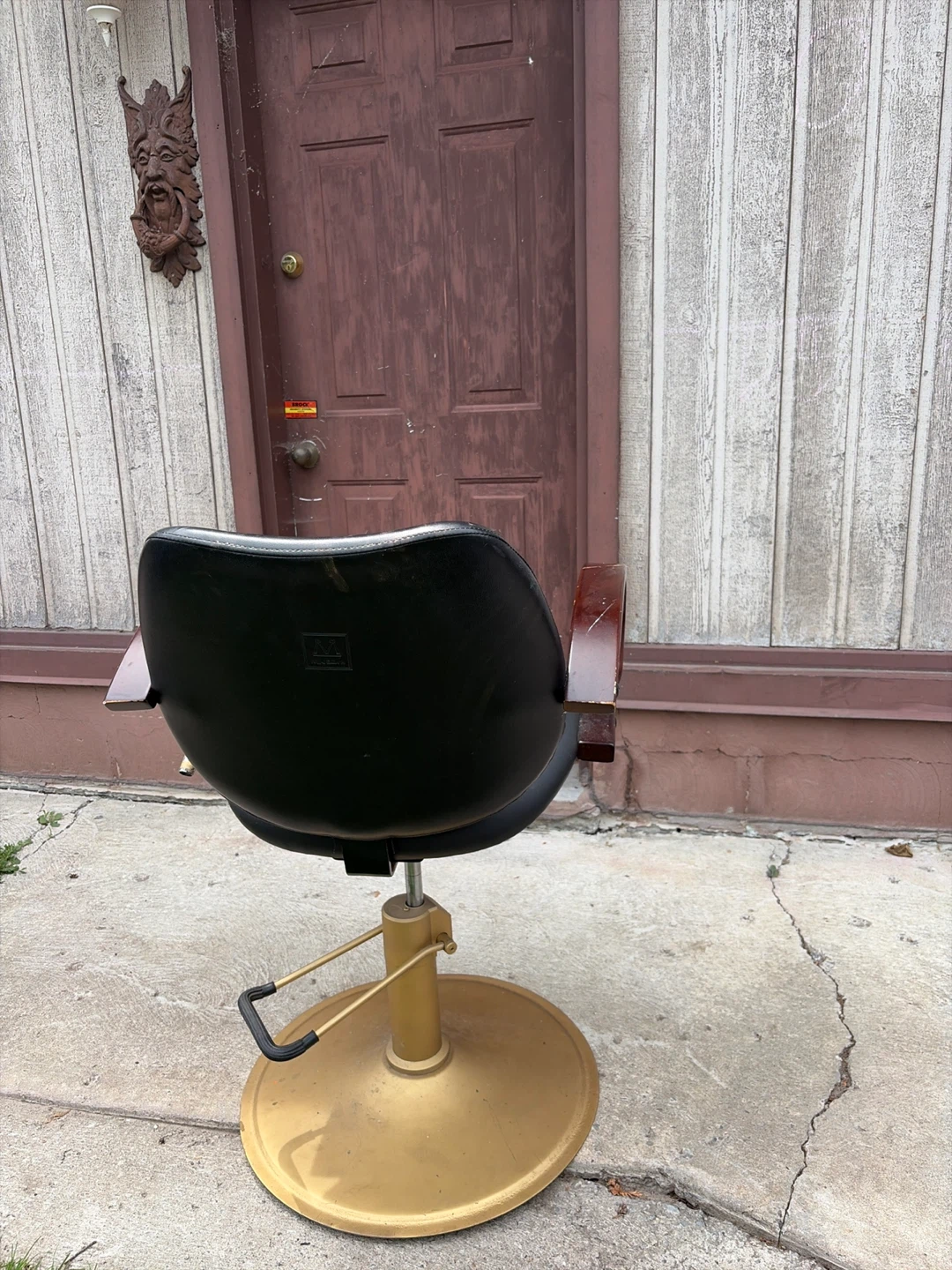 Black Salon Styling Chair with Gold Base - photo 2