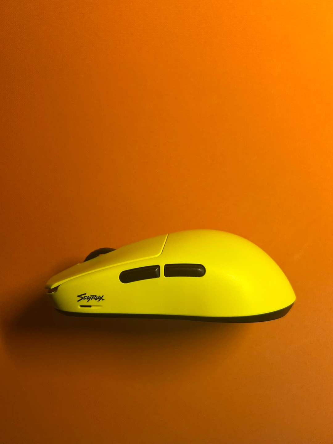 Scyrox V8 - photo 2