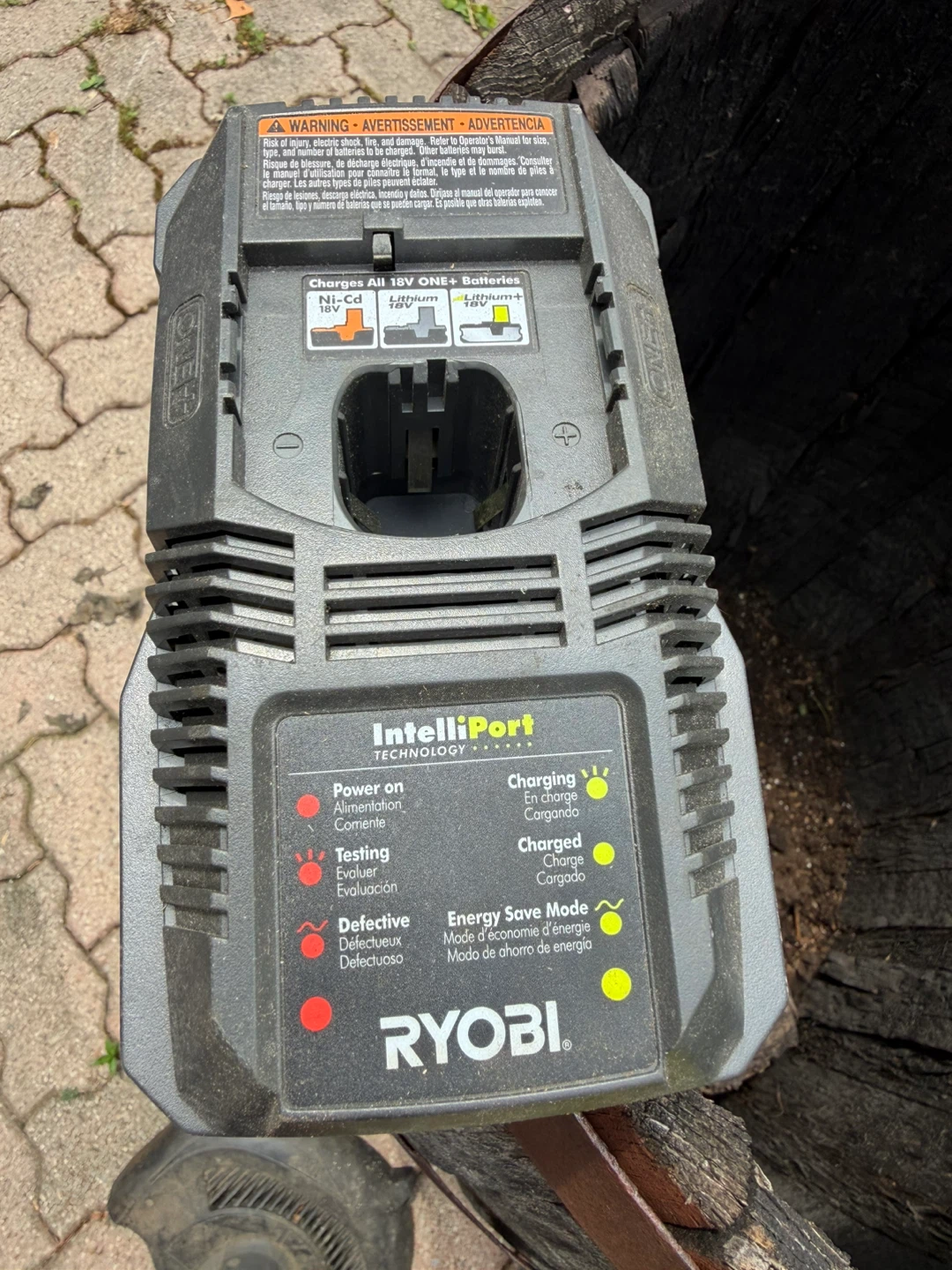 Ryobi IntelliPort 18V ONE+ Battery Charger - photo 2