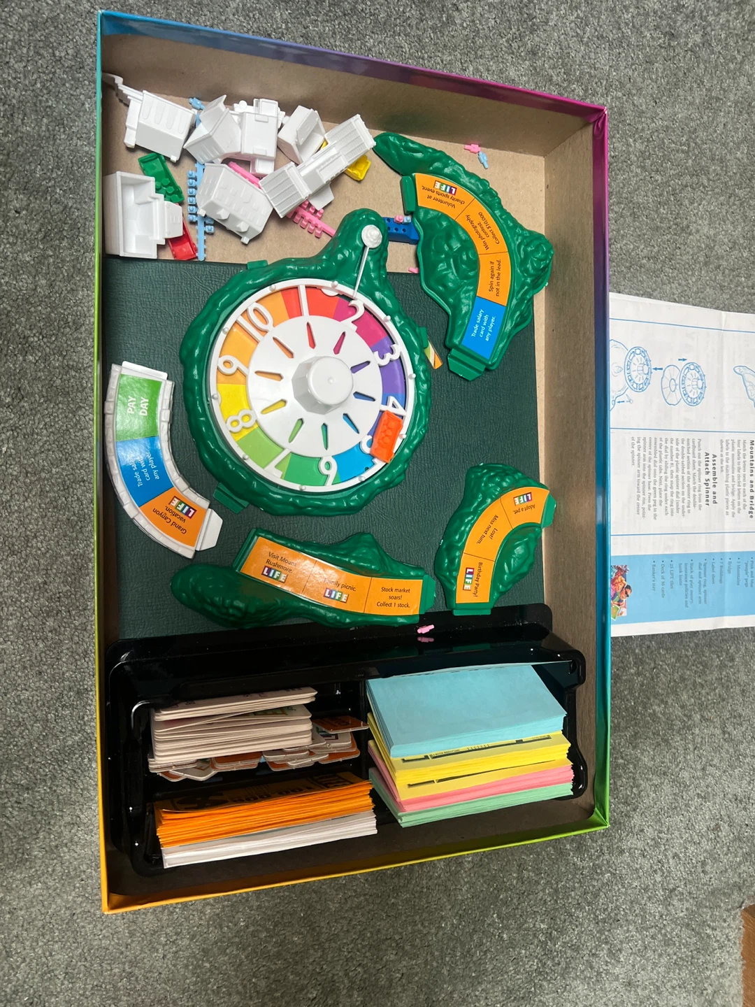 The Game of Life Board Game - photo 2