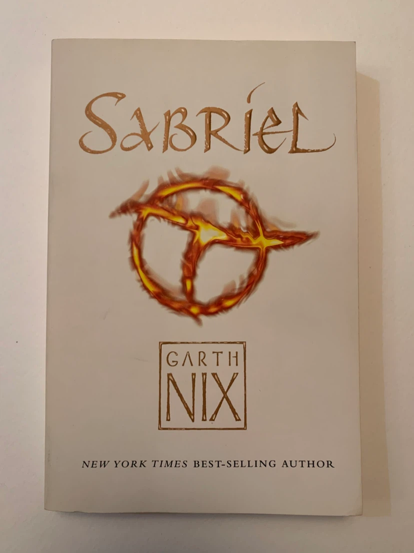 Abhorsen trilogy by Garth Nix (Paperback) - photo 2