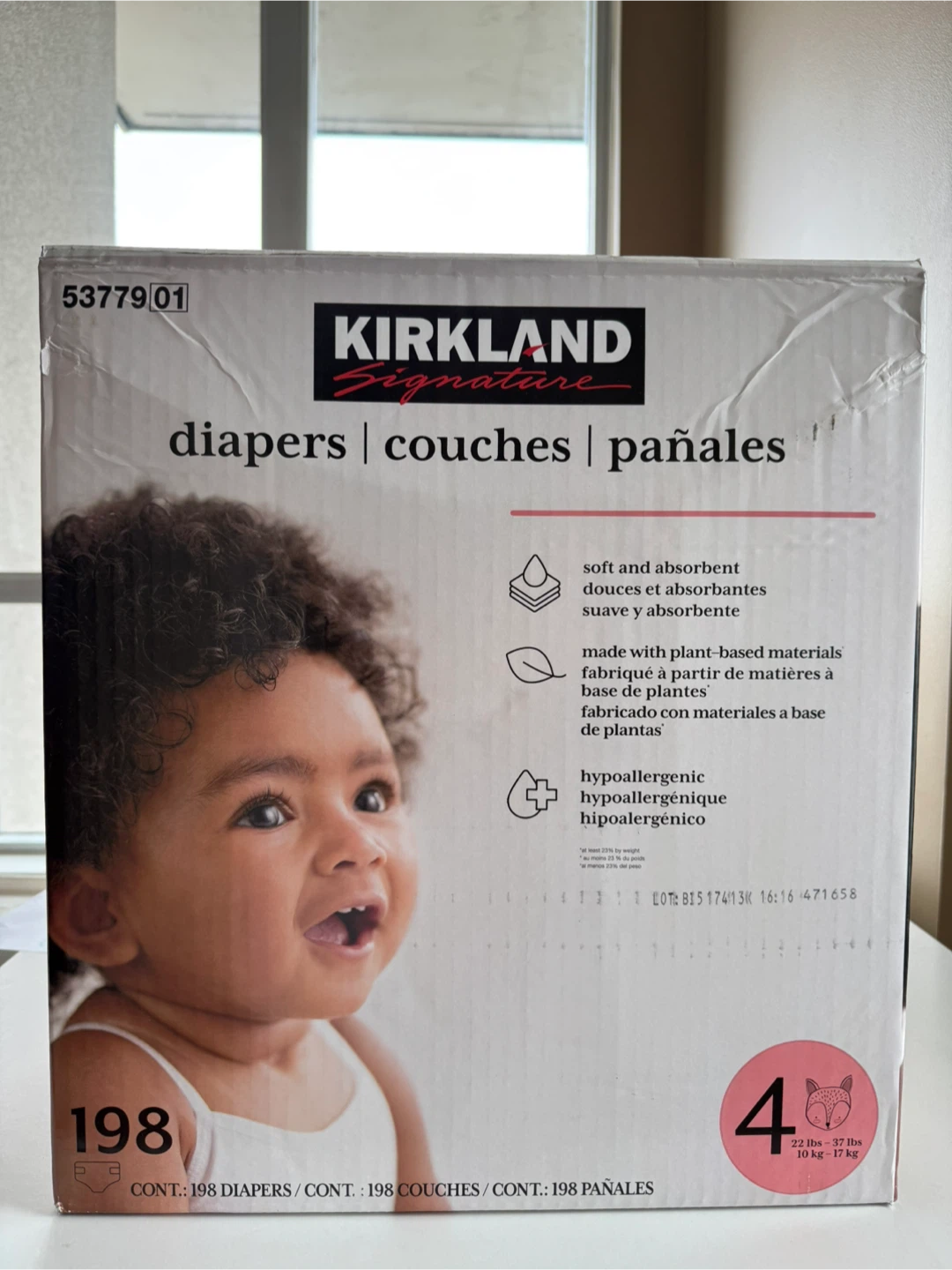 Kirkland Baby Diapers Size 4 - 198 Count