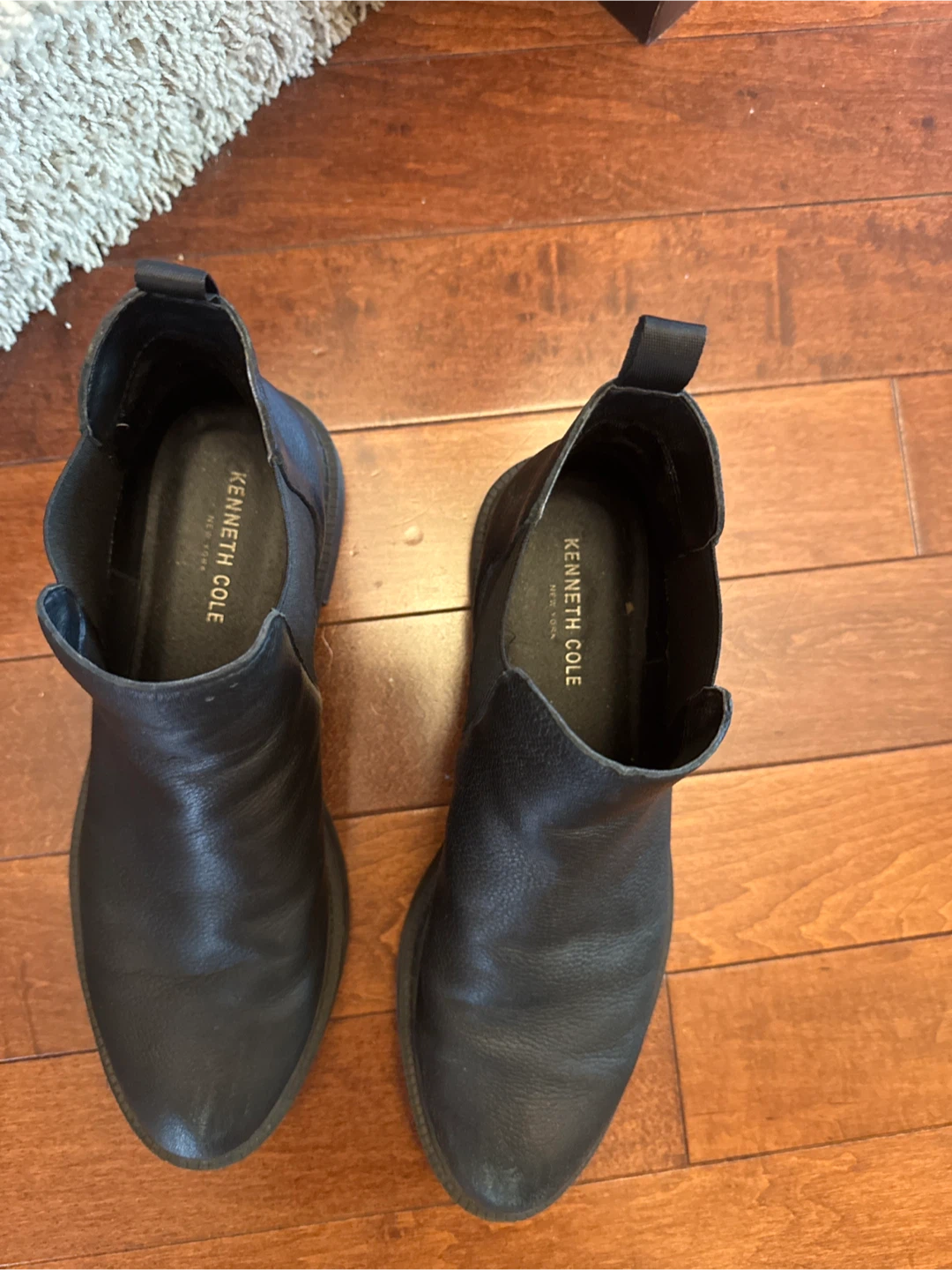 Kenneth Cole Black Leather Chelsea Boots - photo 2