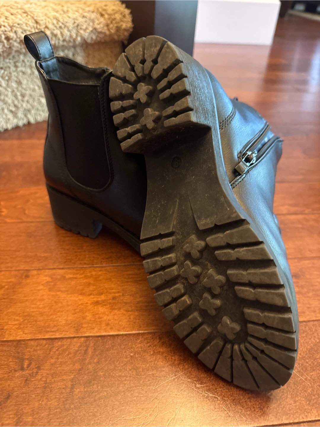 Black Chelsea Boots - photo 3