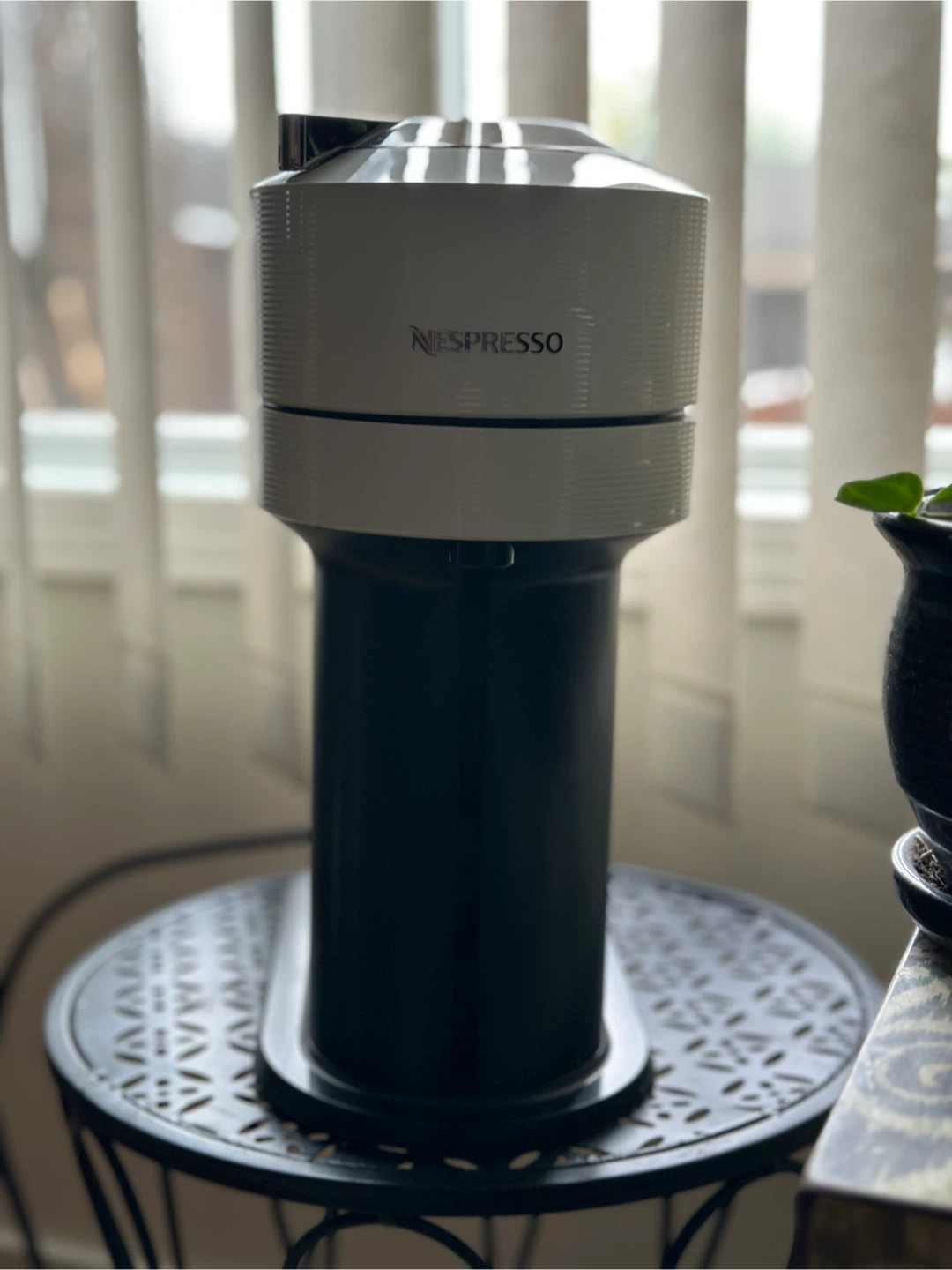 Nespresso Vertuo Next Coffee Machine by DeLonghi - photo 2