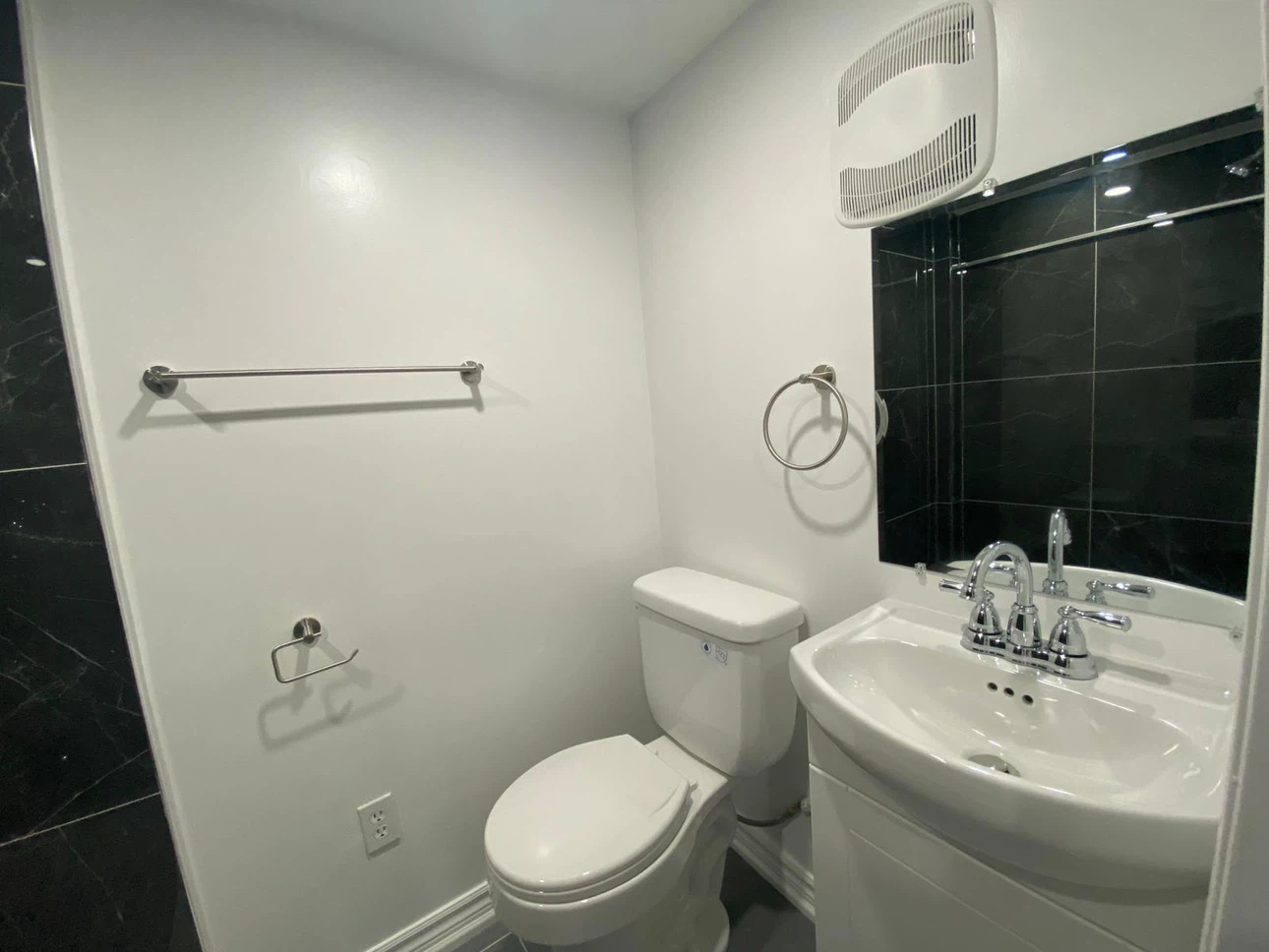 Clean & Bright 1BR/1BA Basement Unit – Available Aug 1st! - photo 5