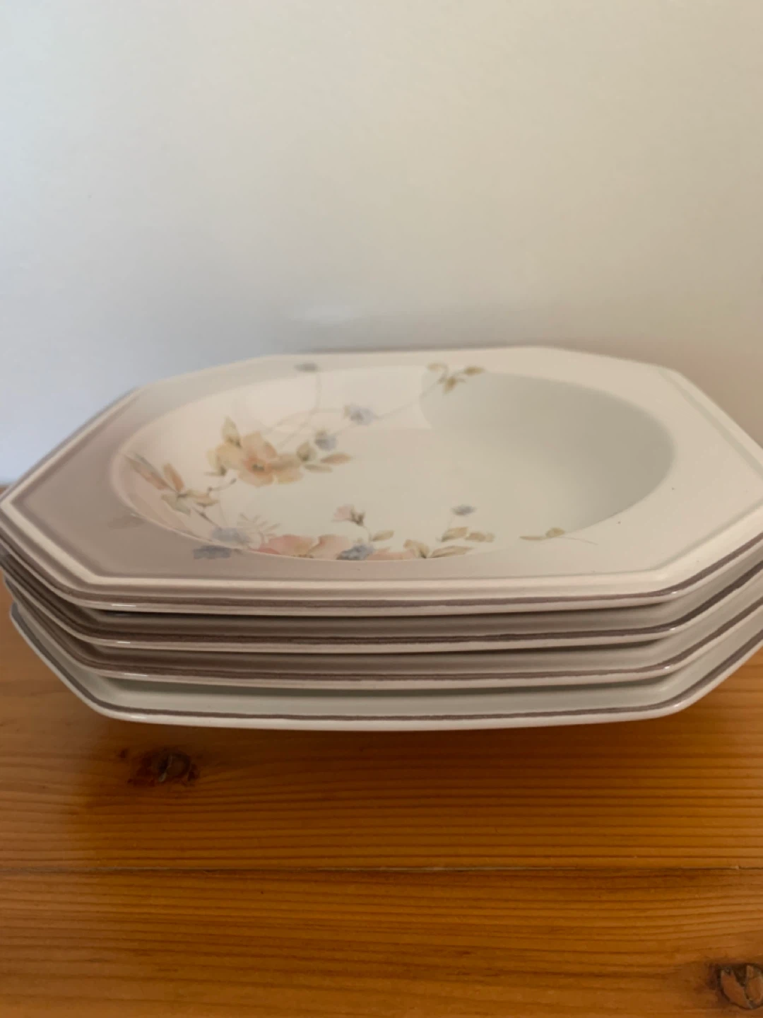 Mikasa Continental Black Berries Soup Bowls (Set of 4) - photo 2