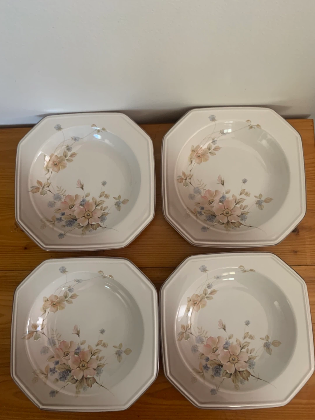 Mikasa Continental Black Berries Soup Bowls (Set of 4) - photo 3