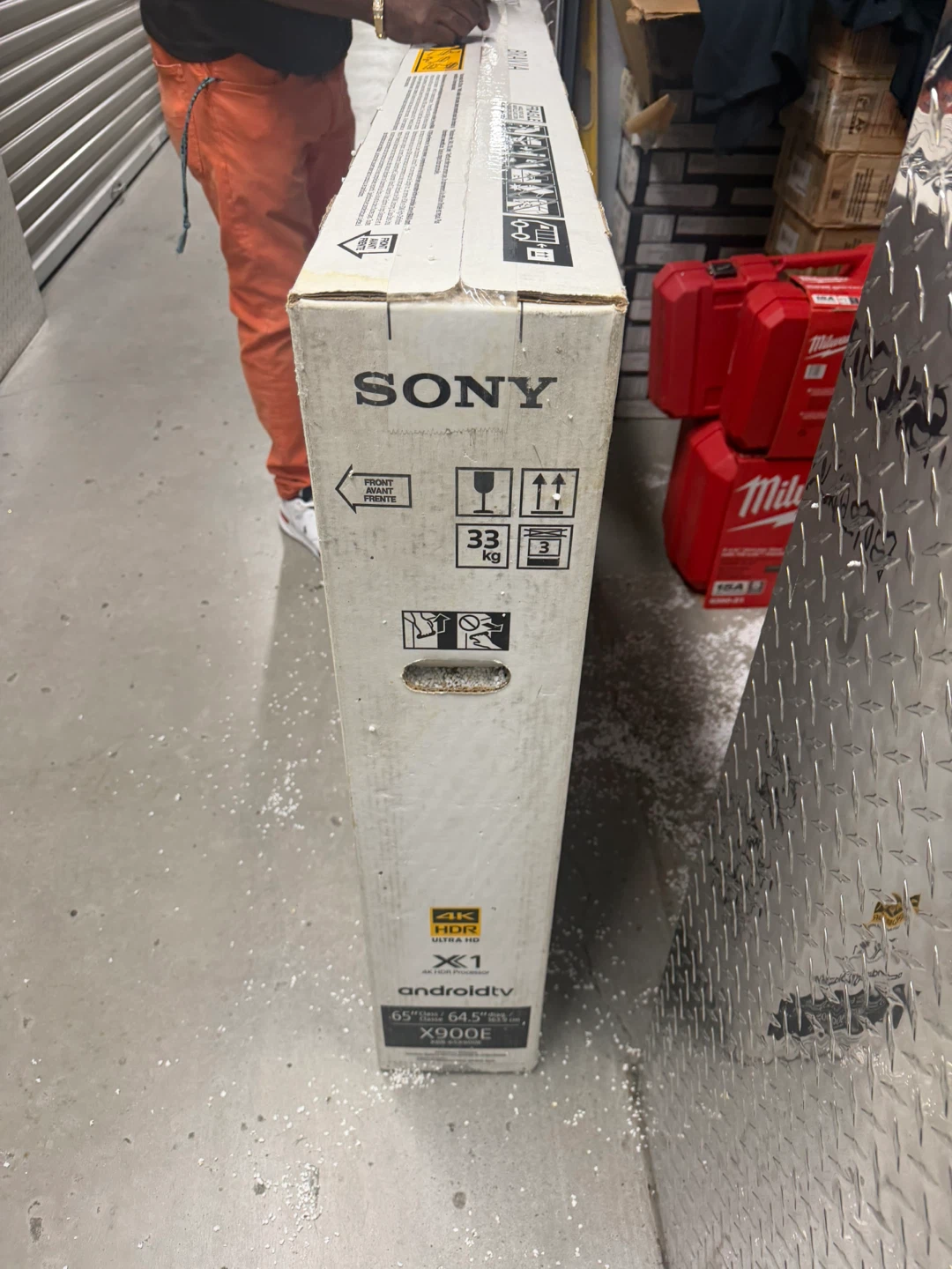 Sony Bravia 65" 4K HDR Android TV X900E - photo 4