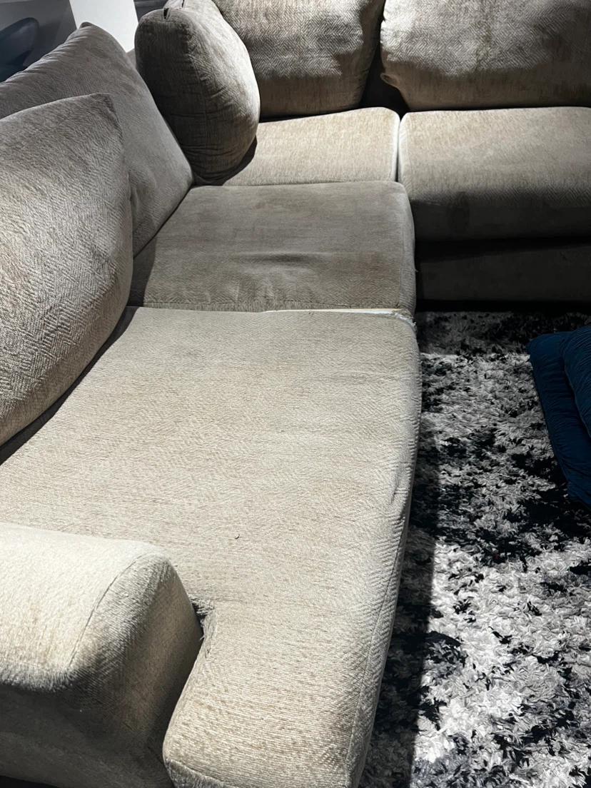 Beige sectional sofa - photo 5