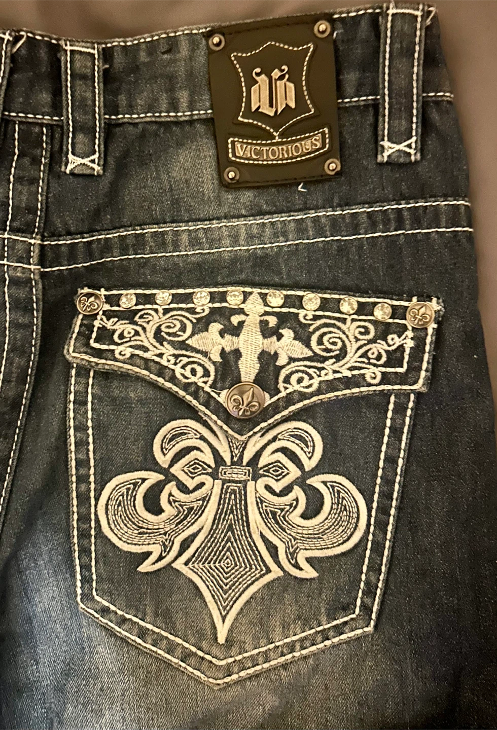 Victorious Premium Y2K Embroidered Jeans Fleur-de-Lis Rhinestone - photo 3