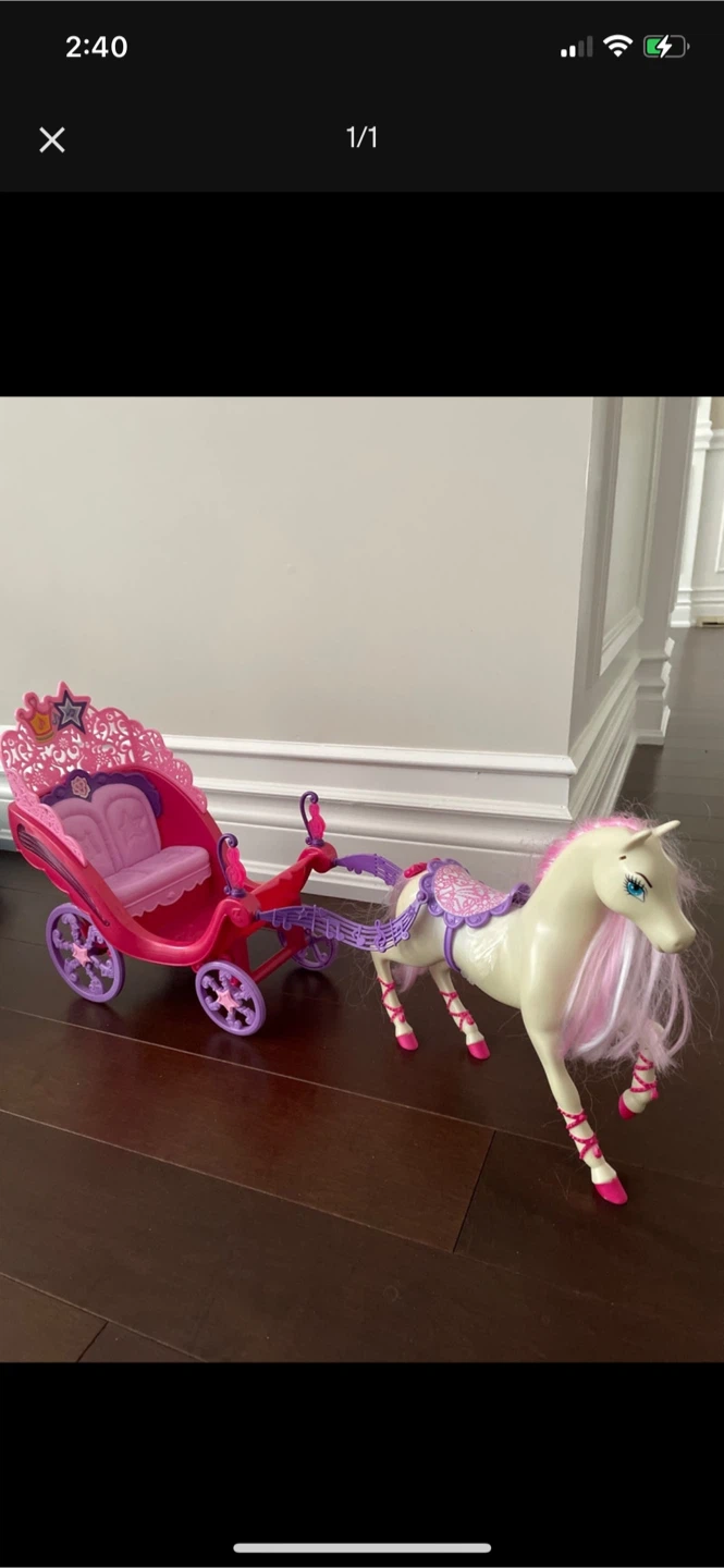Toy Horse and Carriage Set