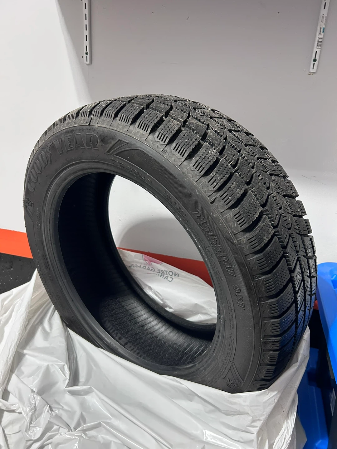 GOODYEAR  |  Winter Command All-Season Tires  |  215/55R17 - photo 2