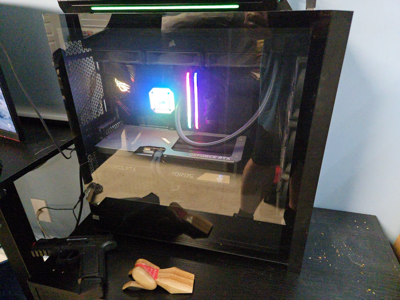 Custom pc build Ryzen 7 4070ti and monitors, chair everything! - photo 2