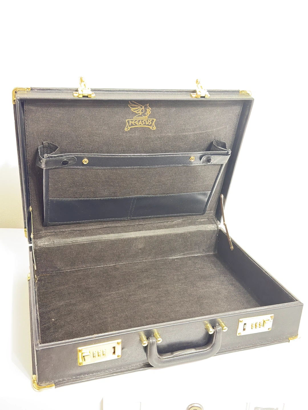 Pegasus Black Briefcase with Combination Locks - photo 4