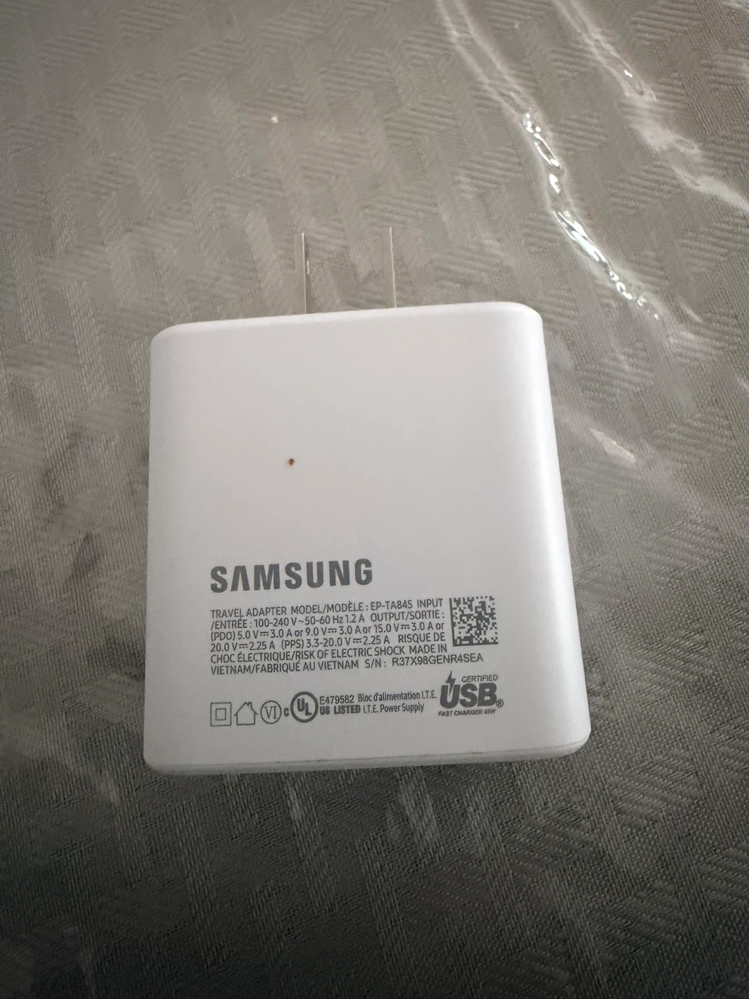 Samsung Super Fast Charging Travel Adapter EP-TA845 - photo 2
