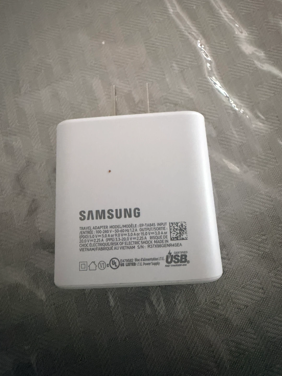 Samsung Super Fast Charging Travel Adapter EP-TA845