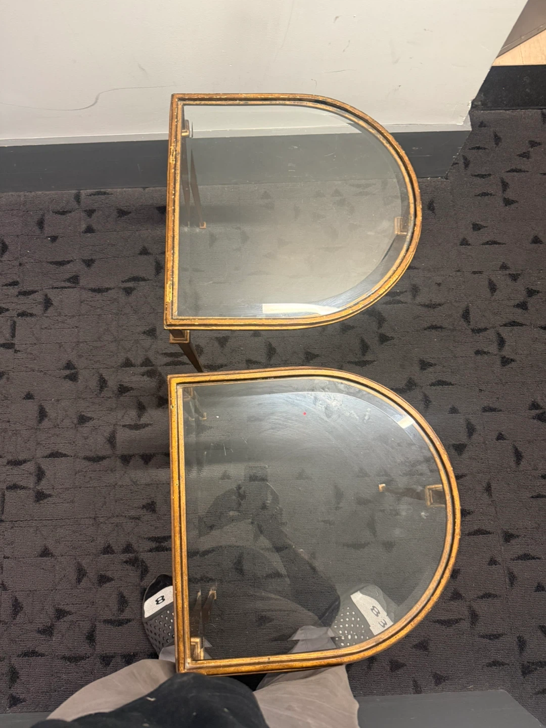 ✨ Vintage Brass & Glass End Tables (Matching Pair) ✨ - photo 2